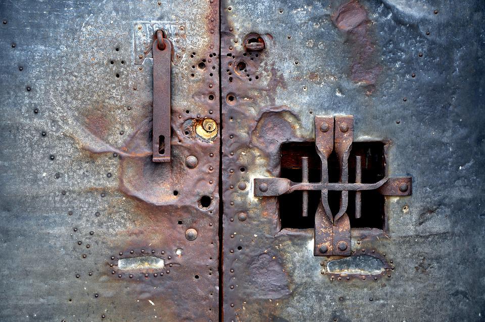 6 signes que vous devriez remplacer vos serrures de porte